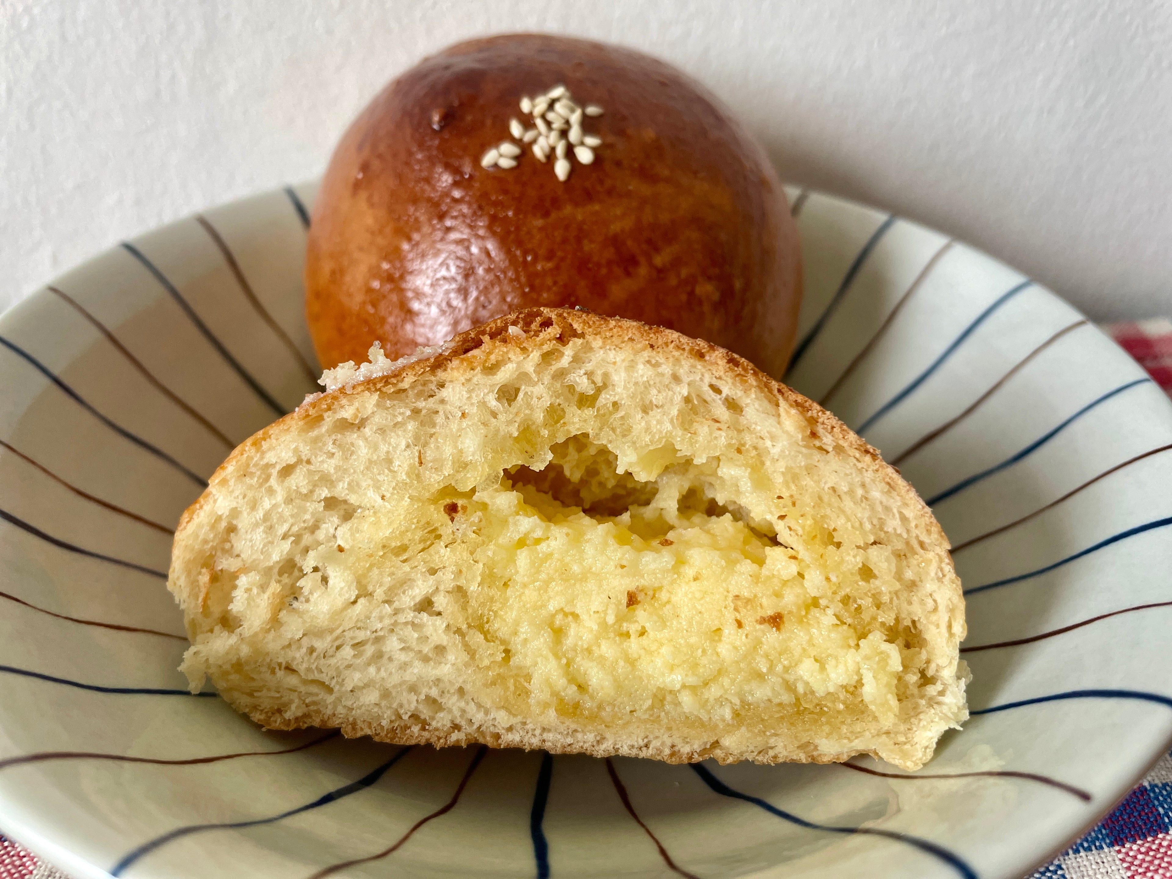 Milk Crumbles / 奶酥麵包