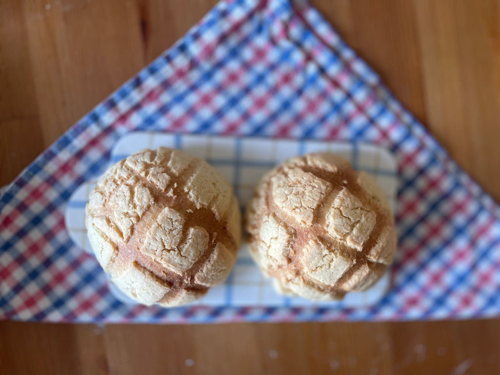 Pineapple Bun / 菠蘿麵包